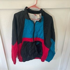 Vintage Nike Men's Medium Windbreaker Zip-up Jacket.